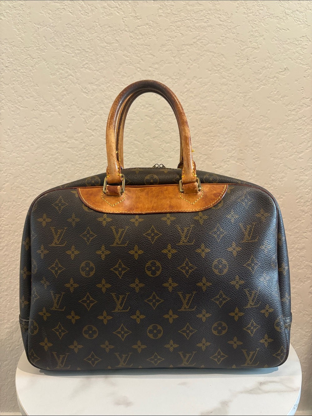 LOUIS VUITTON VI0948 Monogram Deauville Handbag - Picture 4 of 16